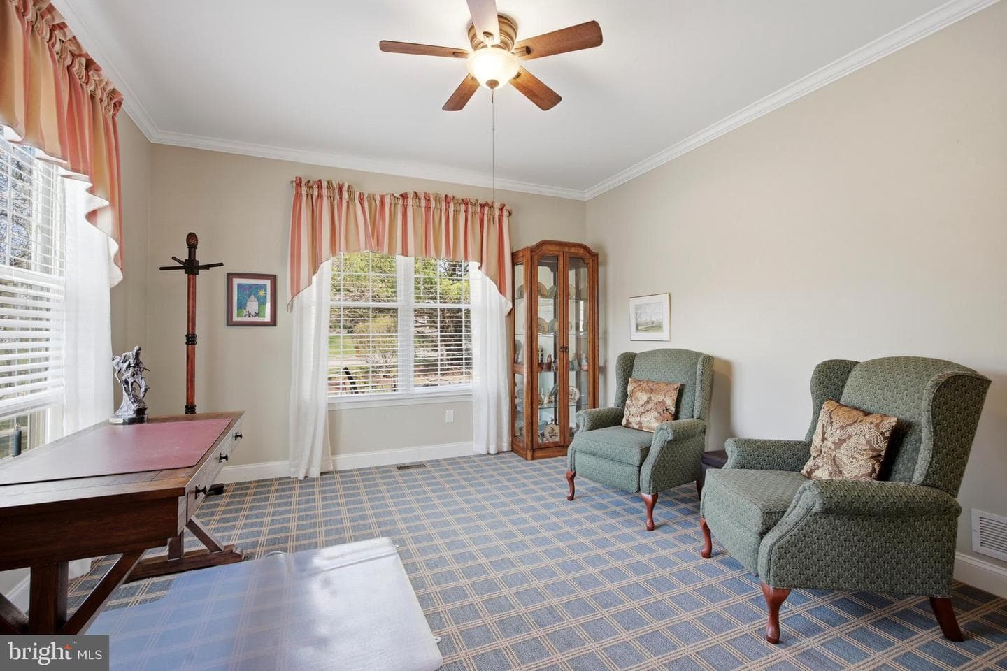395 Hobson Place photo 7