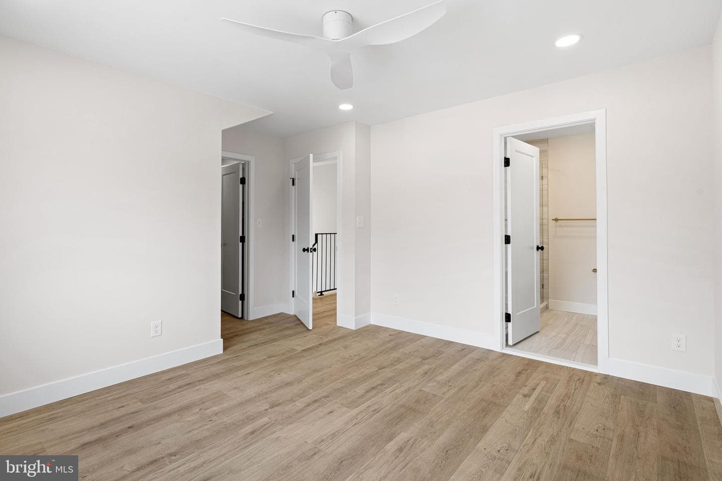 323 Winding Way photo 22