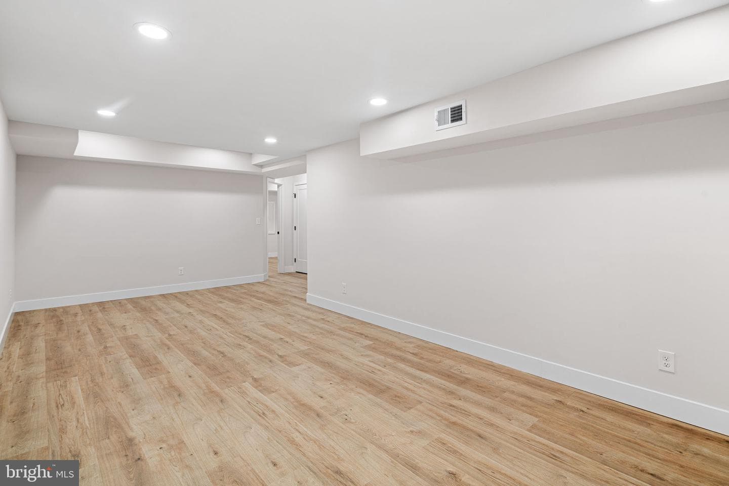 323 Winding Way photo 29