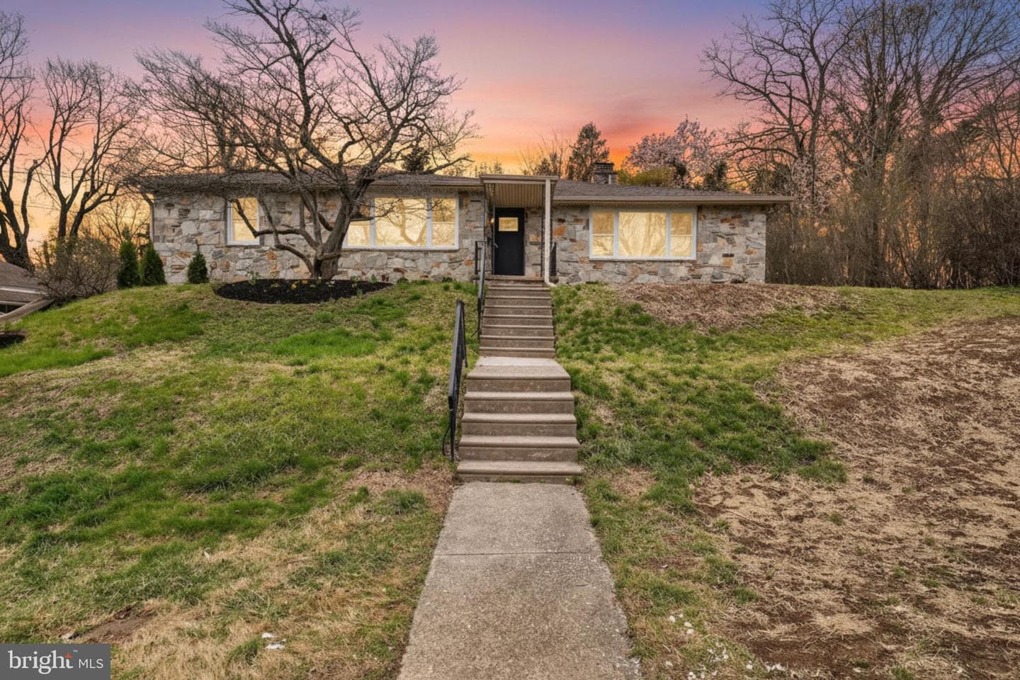 410 Cadwalader Avenue photo 2