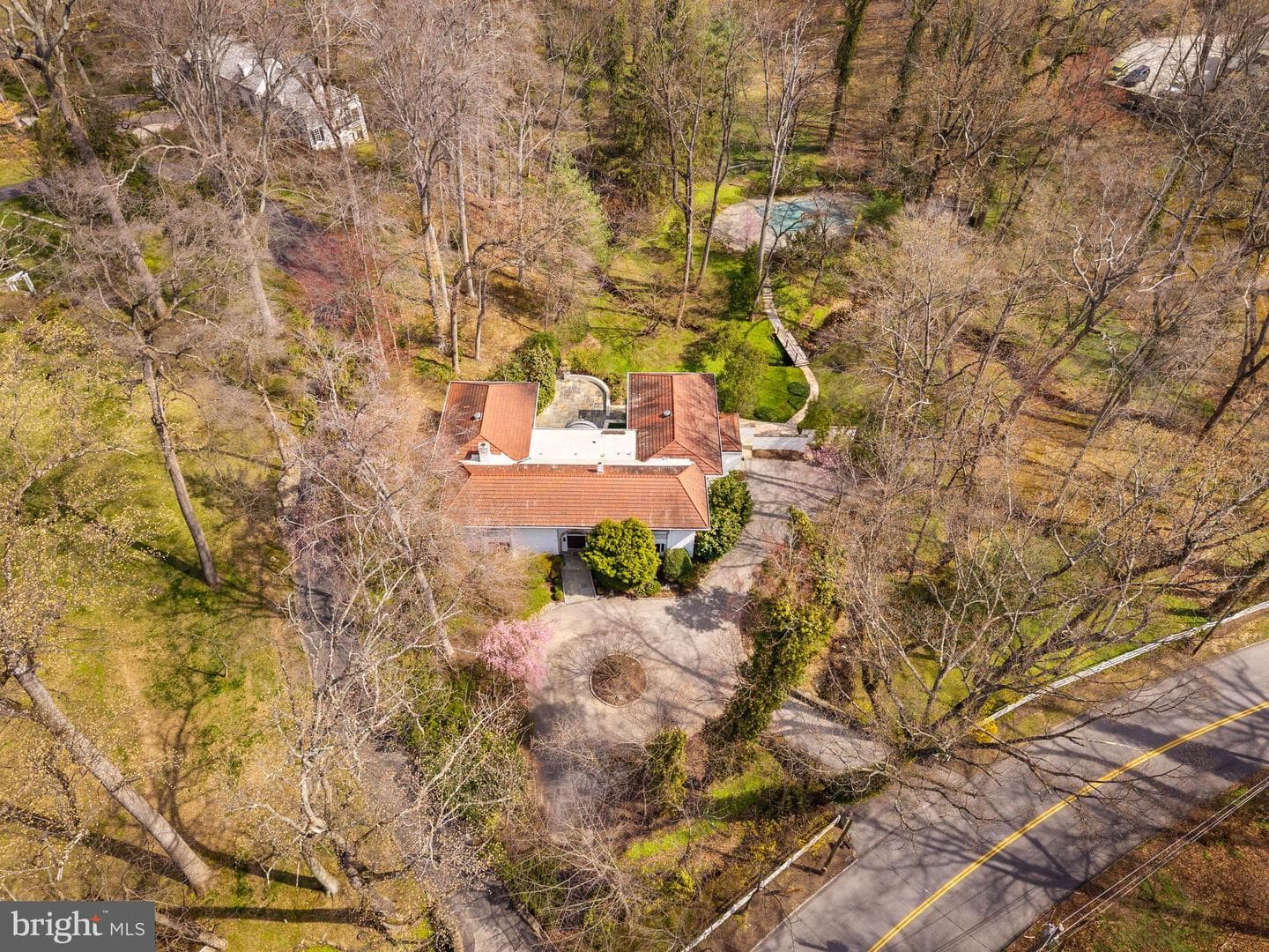 844 Bryn Mawr Avenue photo 63