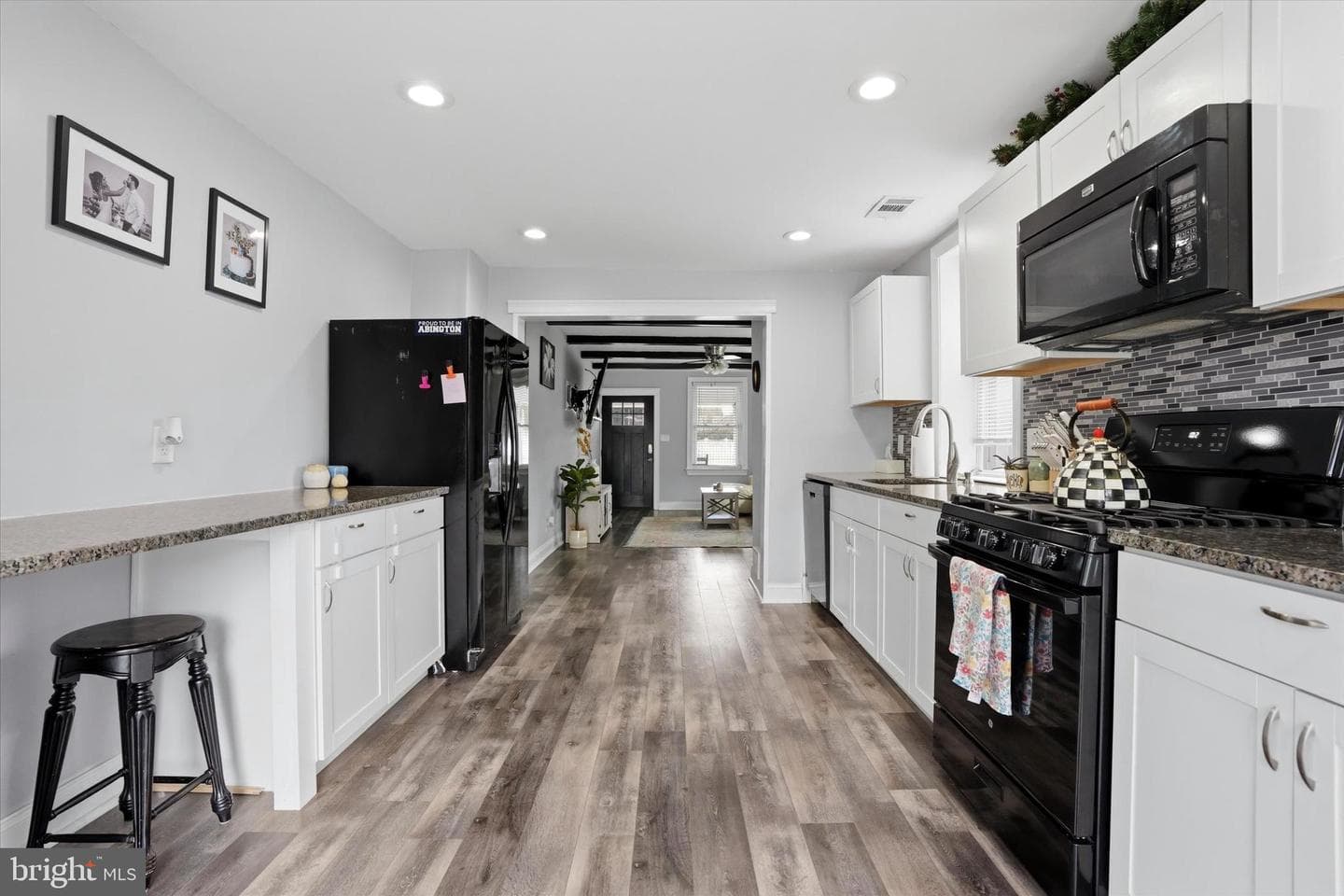 612 Cricket Avenue photo 9
