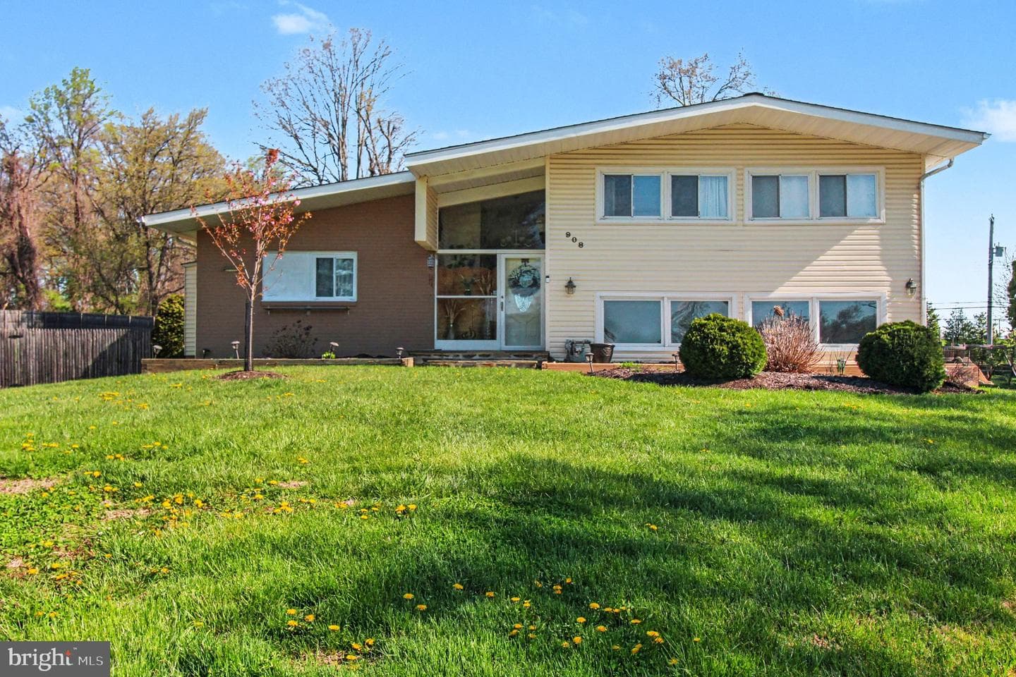 908 Fraser Road photo 6