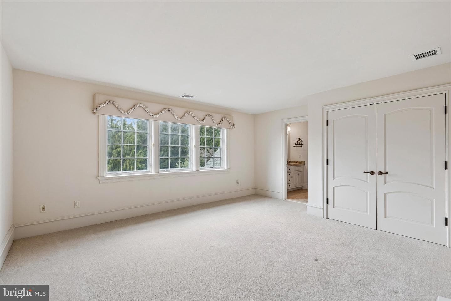 909 N Penn Oak photo 30
