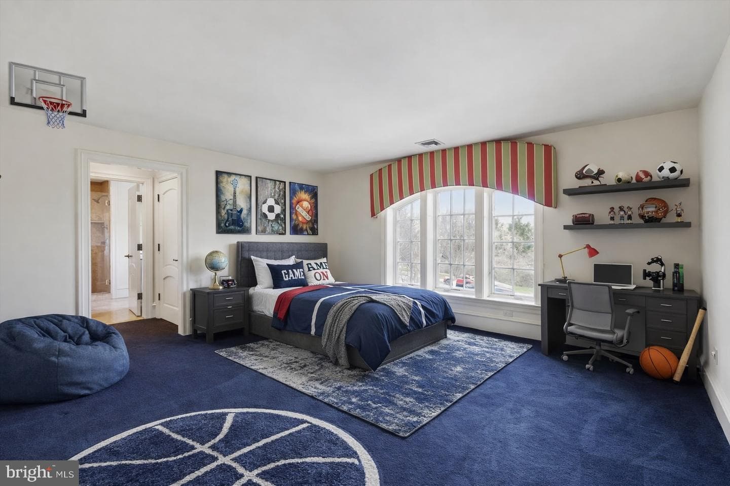 909 N Penn Oak photo 33
