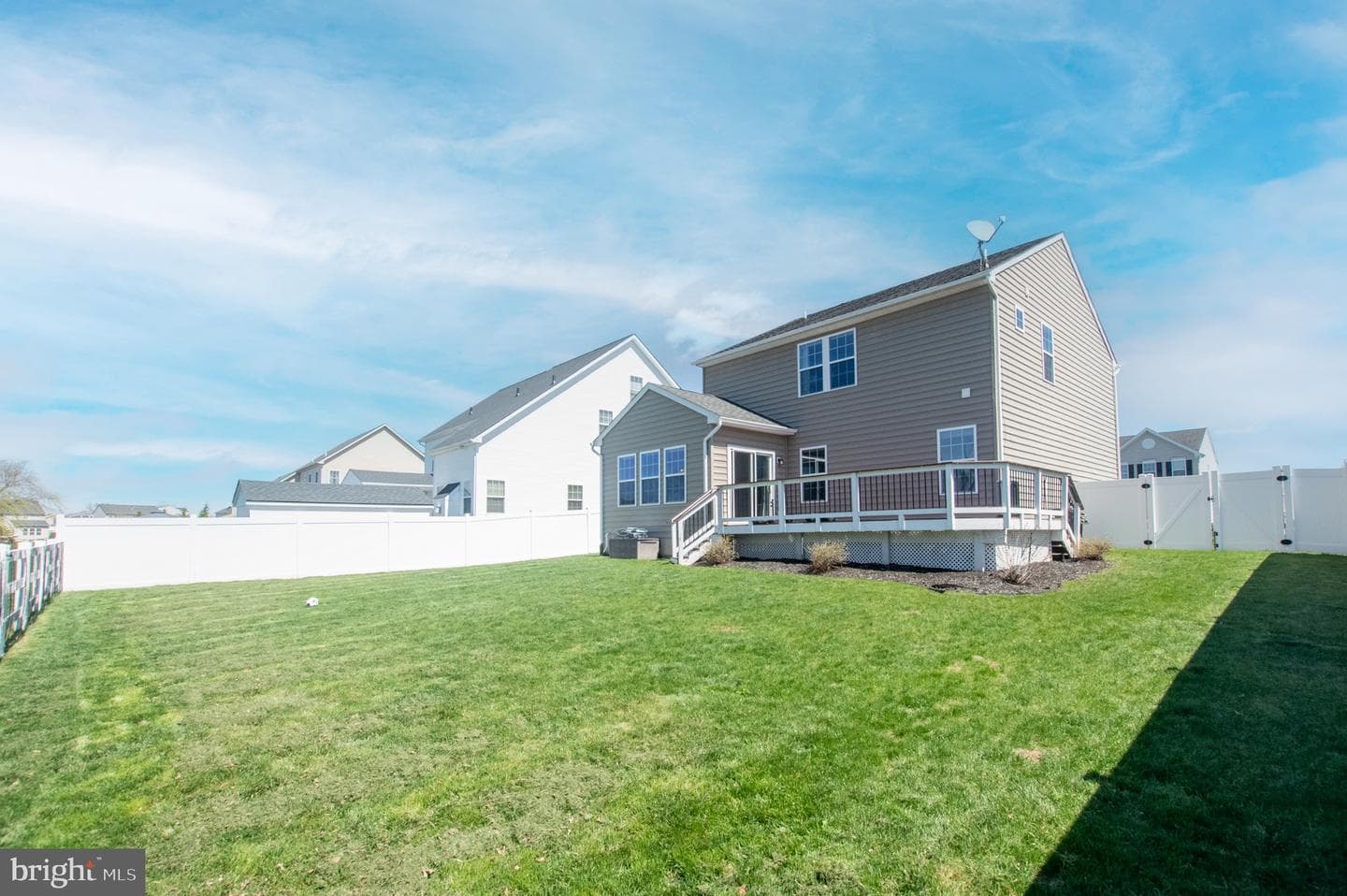 115 Garnet Drive photo 34