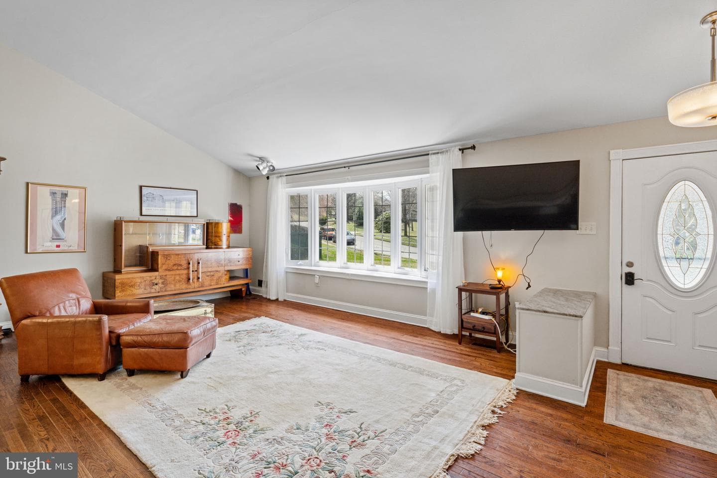 1505 Redwood Lane photo 3