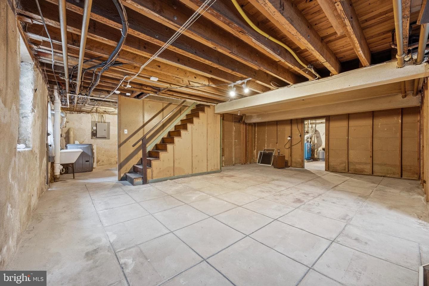 326 Winding Way photo 32