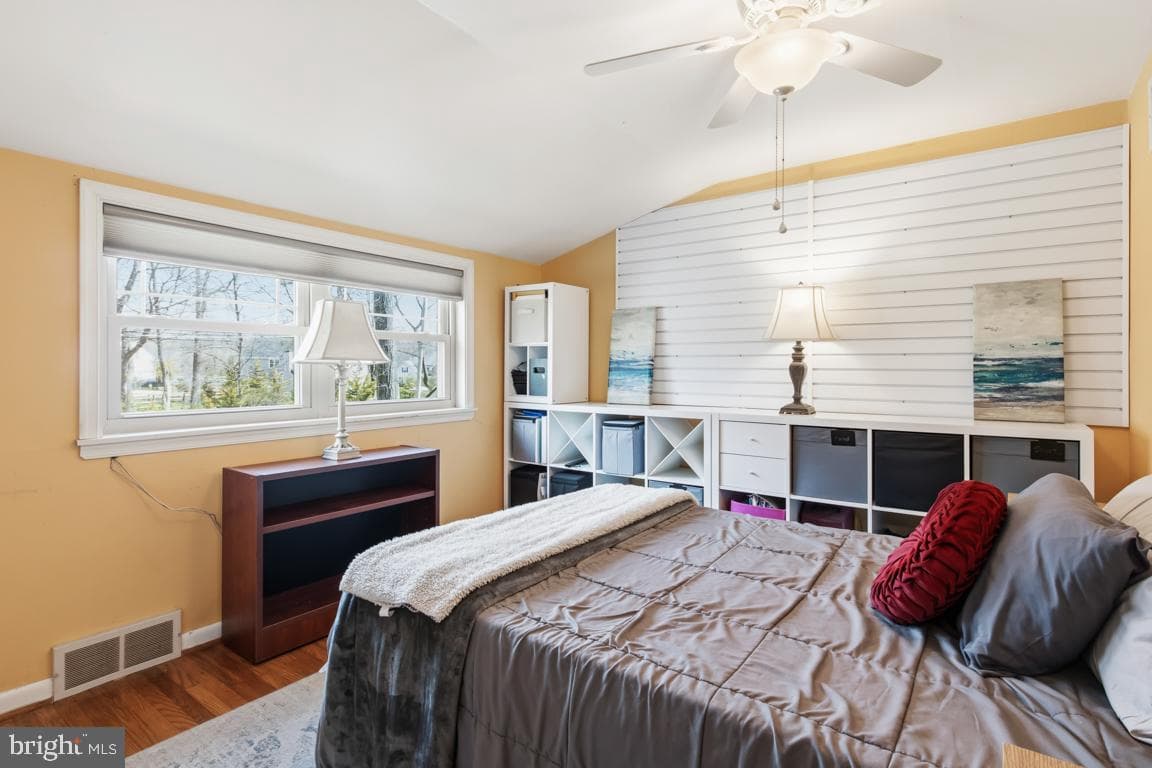 220 Hibbert Road photo 23