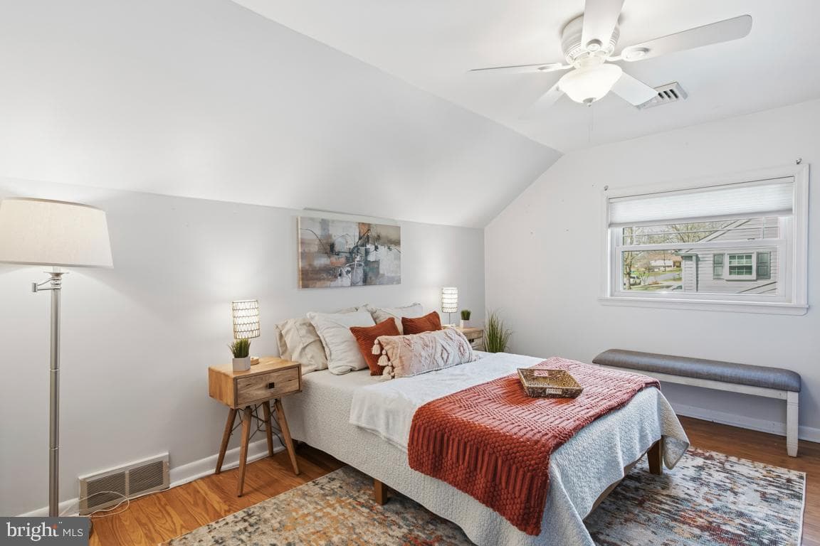 220 Hibbert Road photo 24
