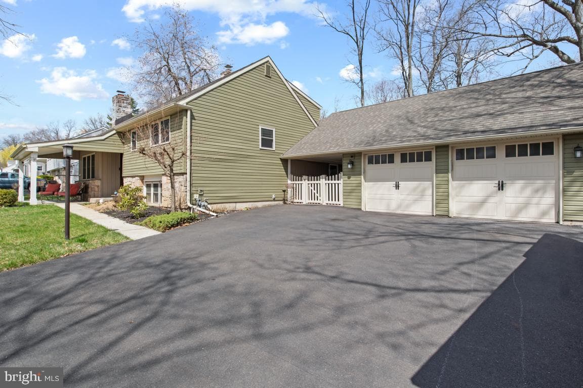 220 Hibbert Road photo 39
