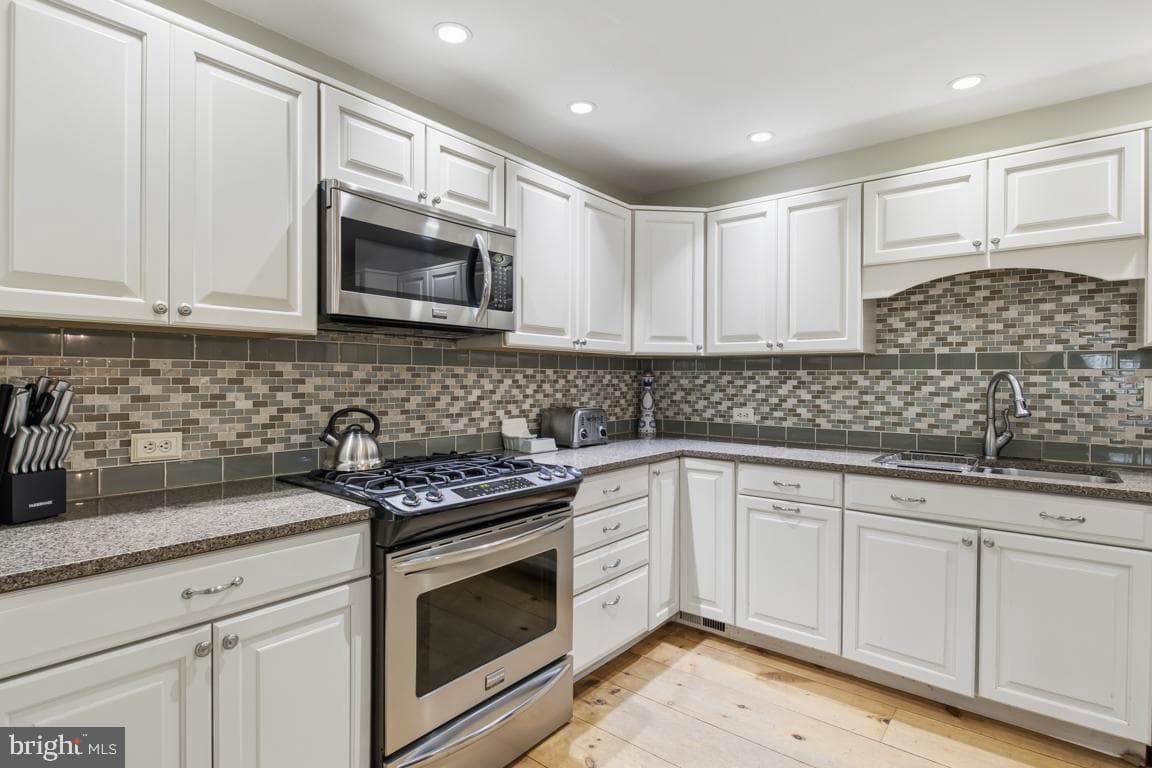 220 Hibbert Road photo 6