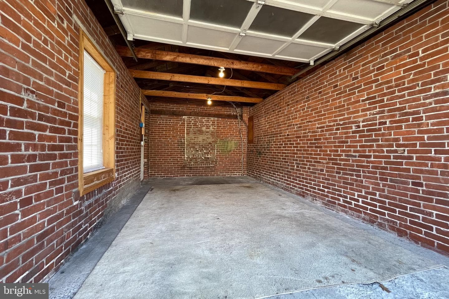 113 Linden Street photo 55