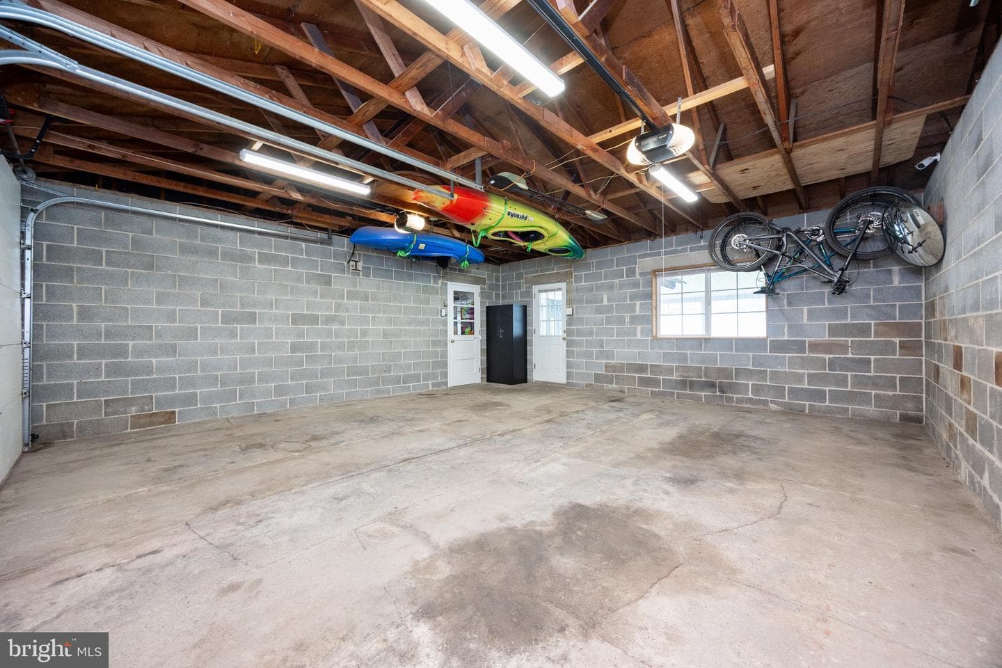 113 Linden Street photo 61