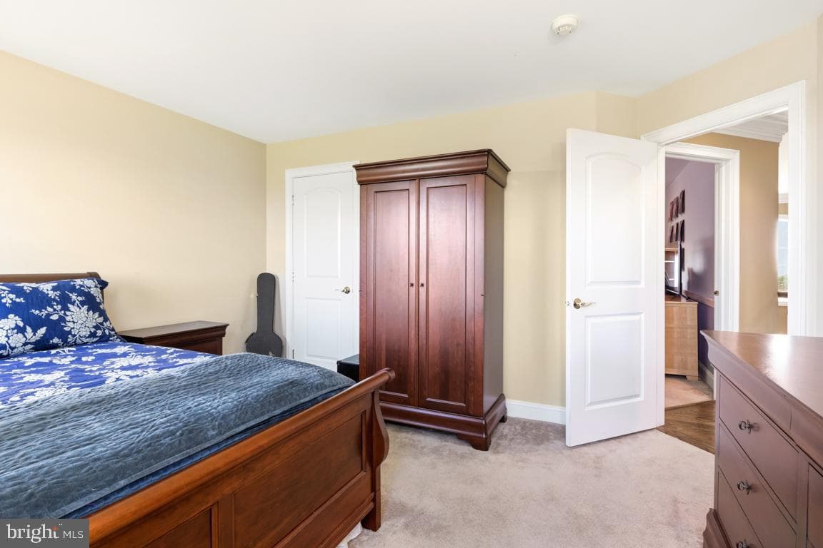 930 Ashbourne Way photo 37