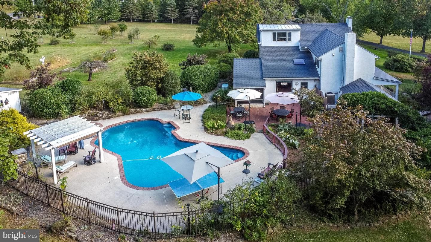 118 Wambold Road photo 104