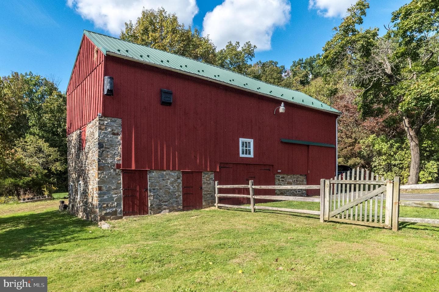 118 Wambold Road photo 70