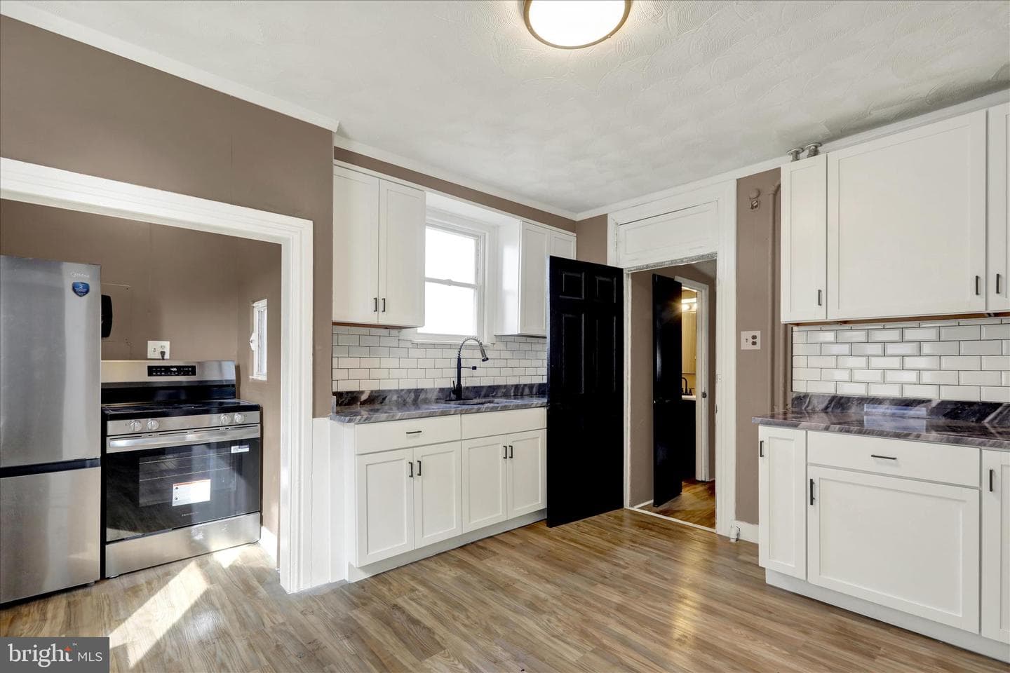 555 West Street photo 17