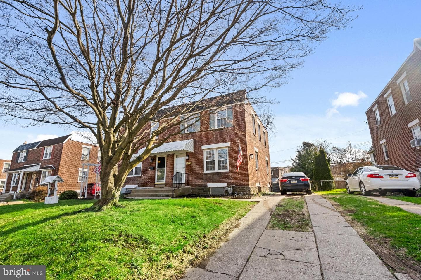 218 E County Line Road