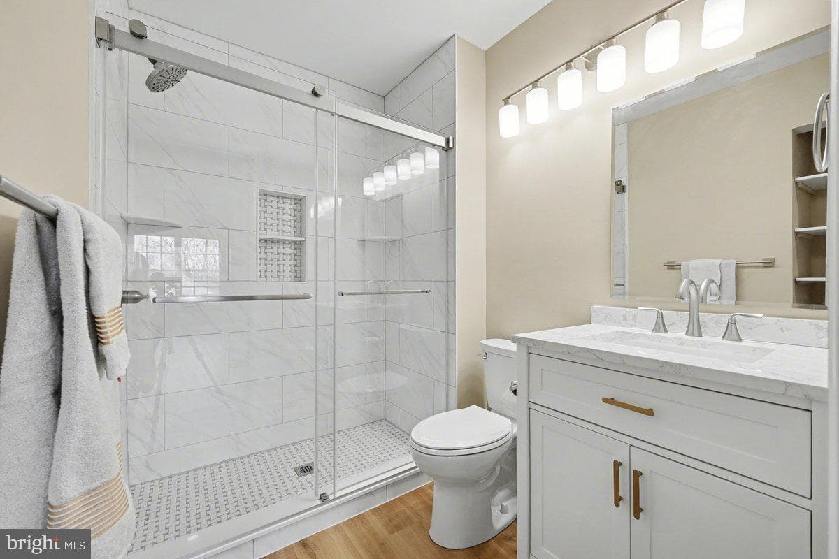 42 White Pine Court photo 16
