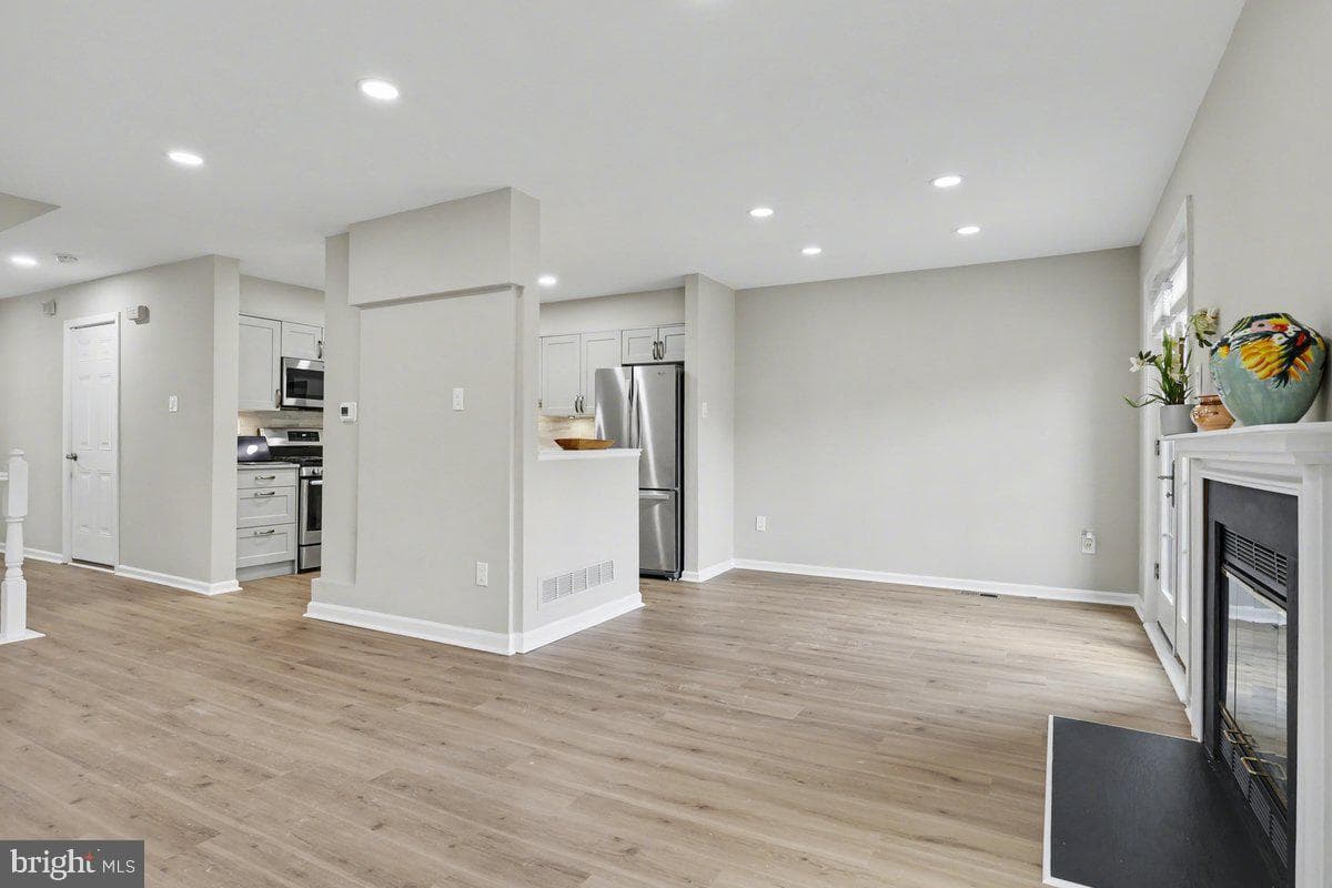 42 White Pine Court photo 30