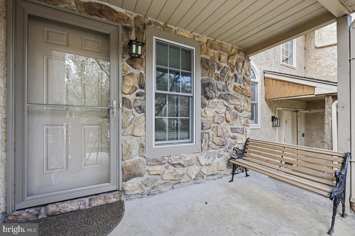 42 White Pine Court photo 5