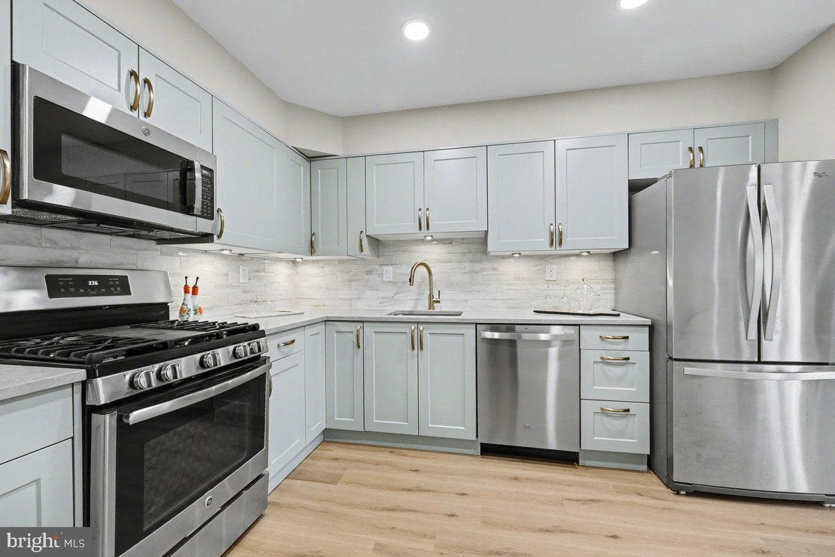 42 White Pine Court photo 8