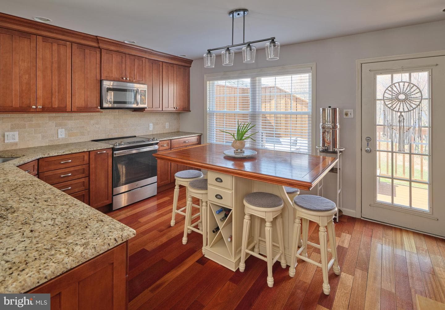 27 Applewood Court photo 12