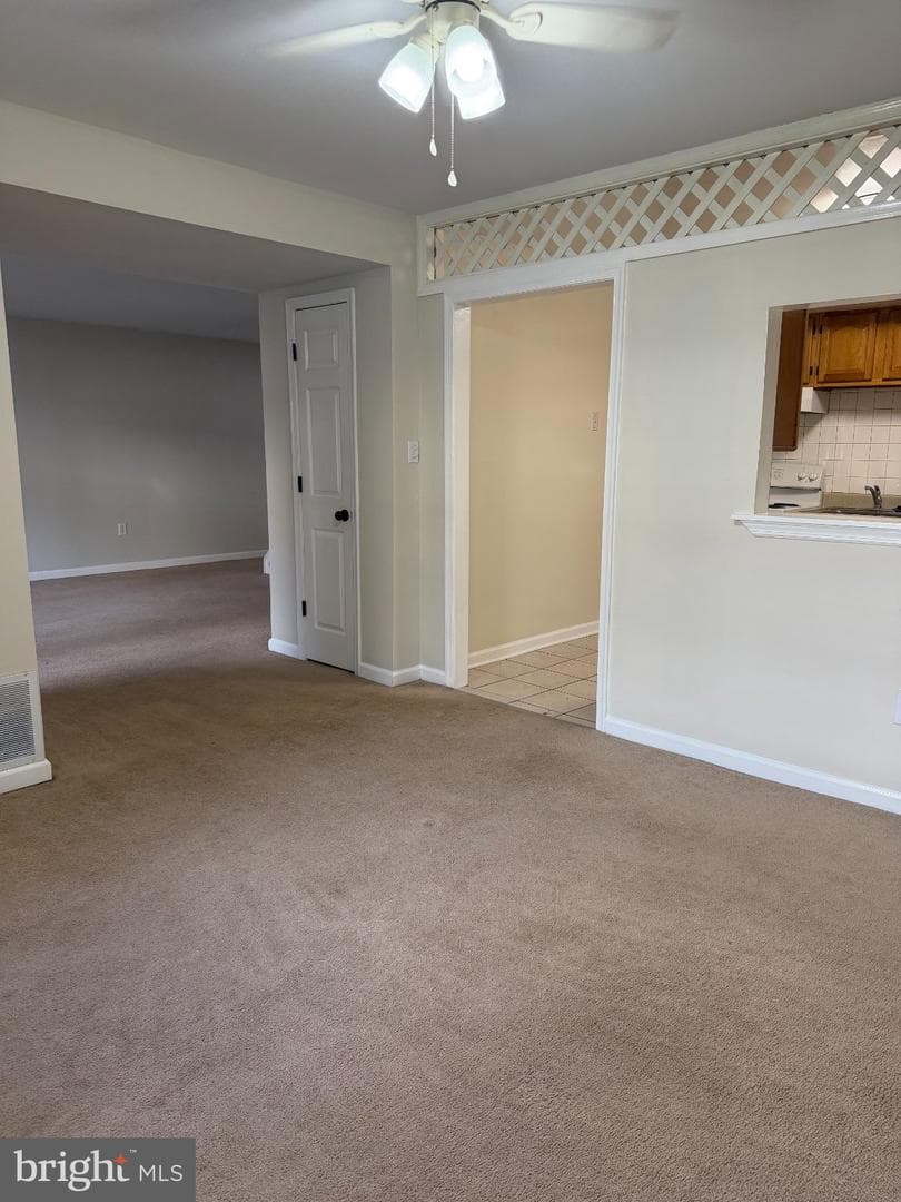 2404 Whitpain Hls photo 8