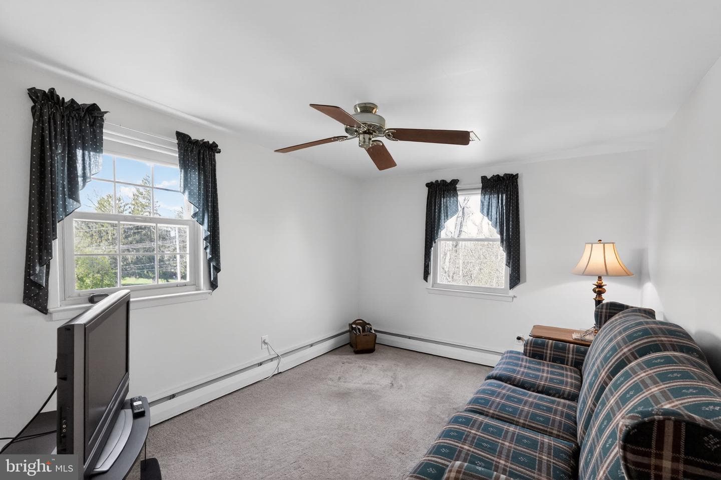 315 Thomas Drive photo 23