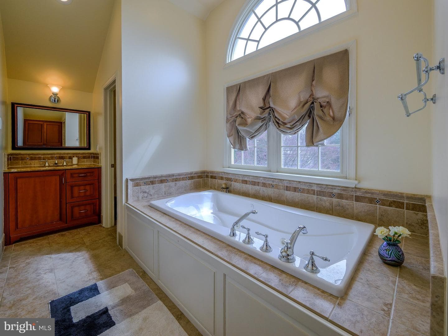 1255 Montgomery Avenue photo 26