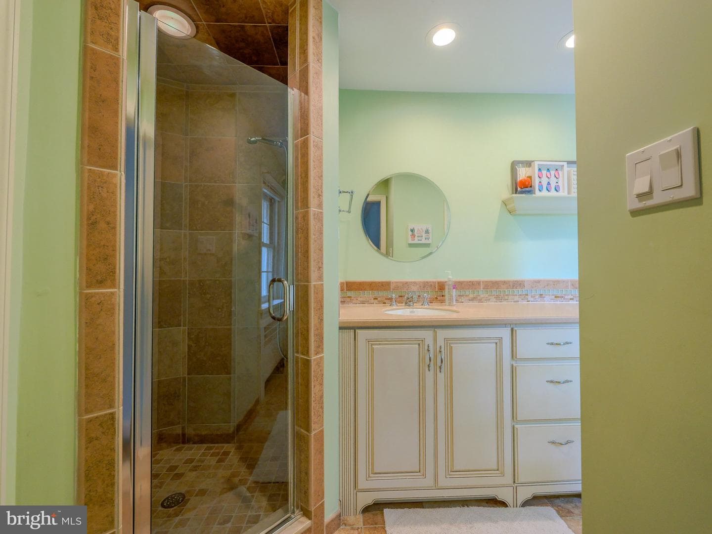 1255 Montgomery Avenue photo 33