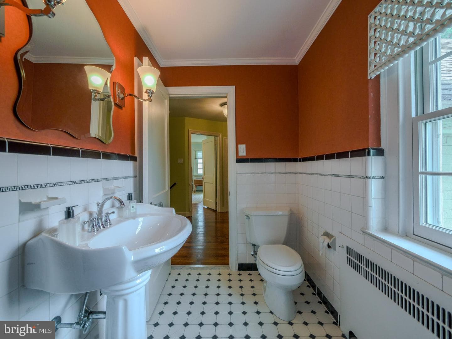 1255 Montgomery Avenue photo 37