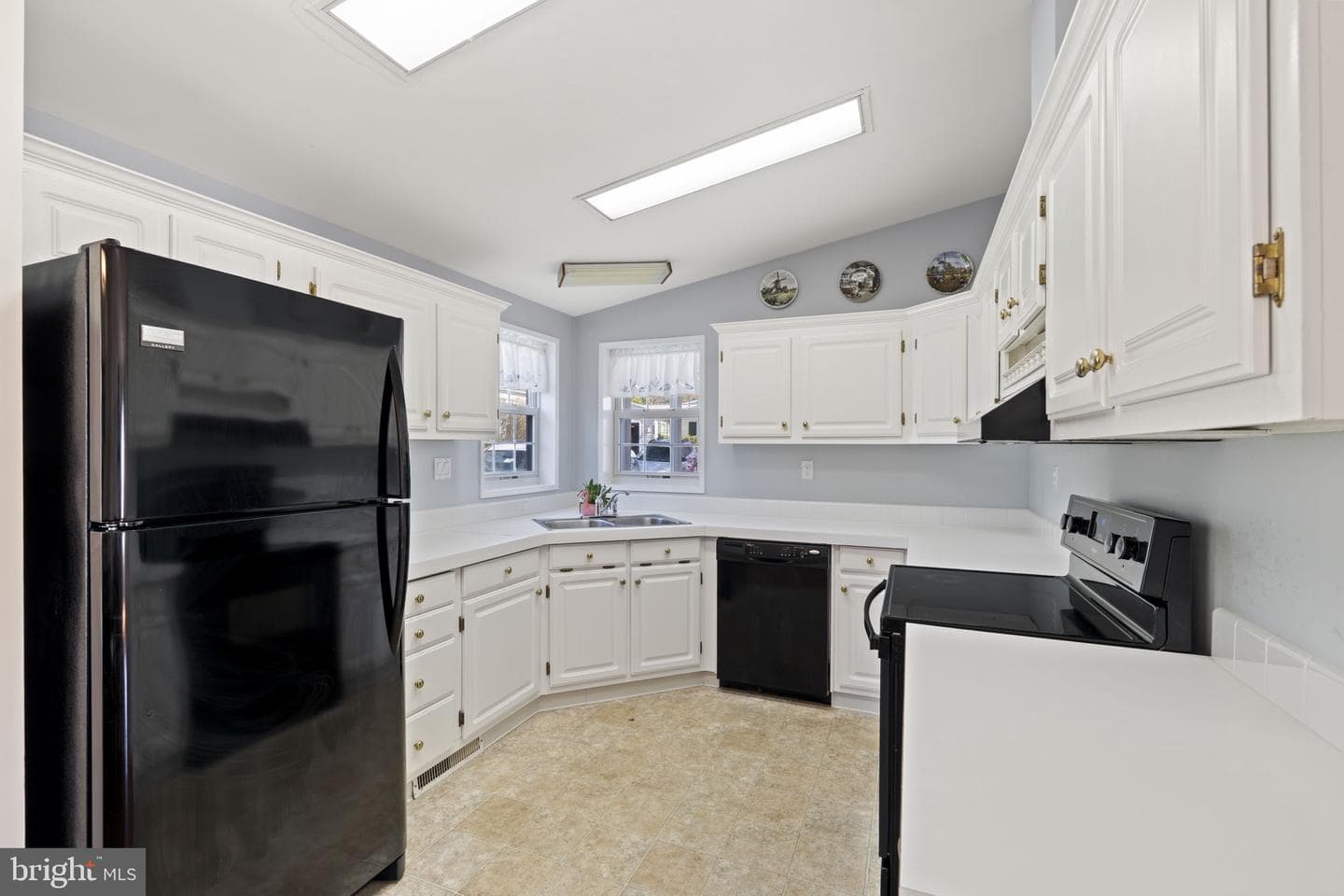 442 Manor House Lane photo 13