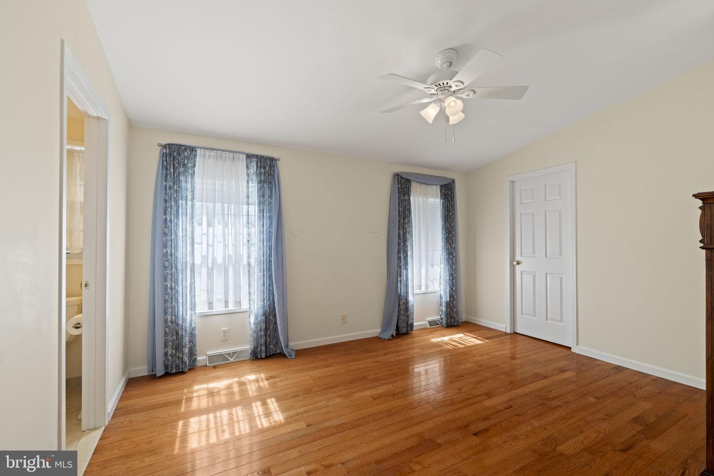 442 Manor House Lane photo 18