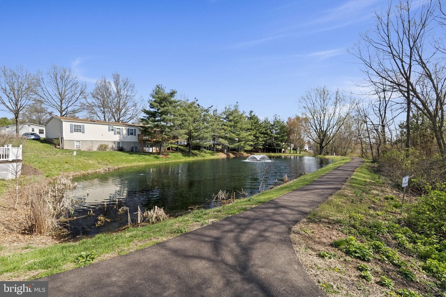 442 Manor House Lane photo 35