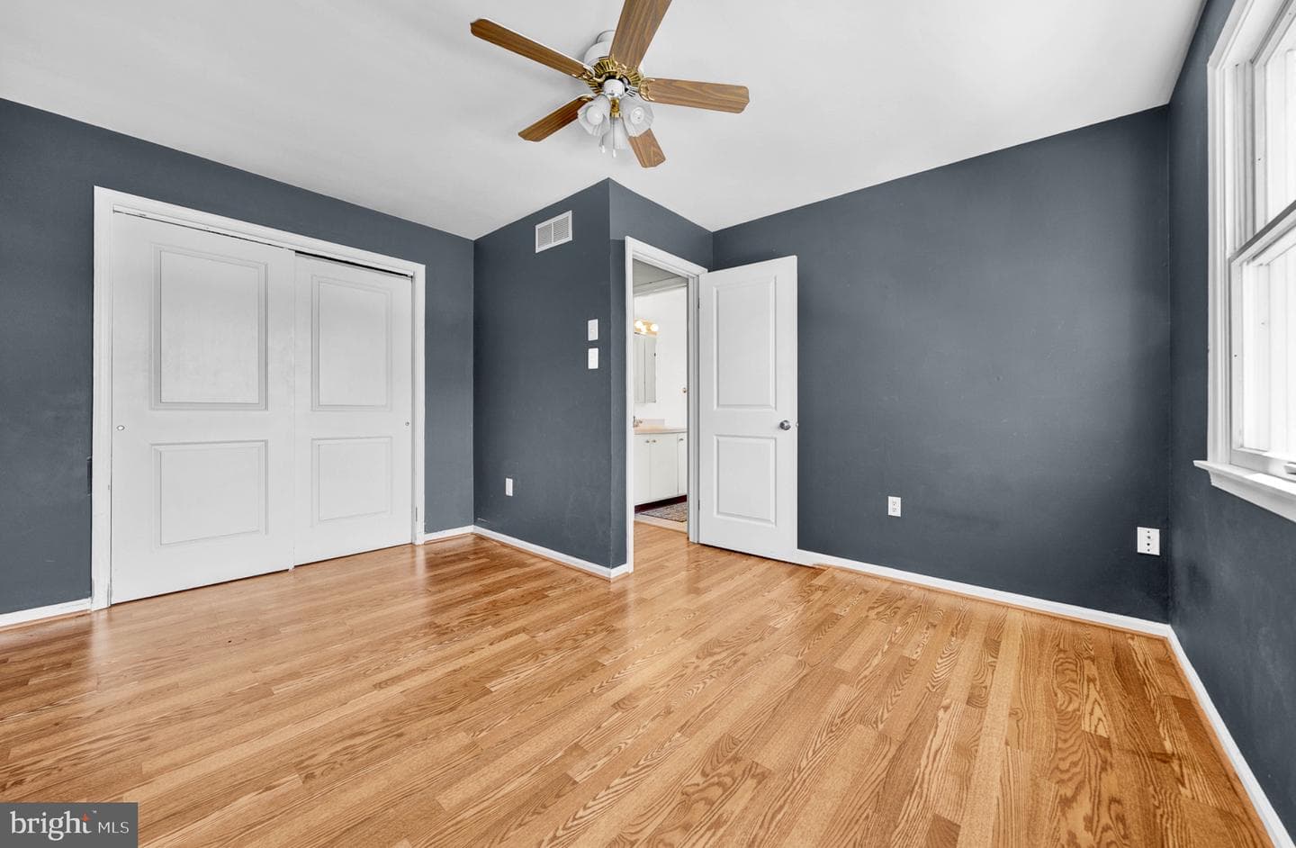 164 Jonathan Drive photo 32