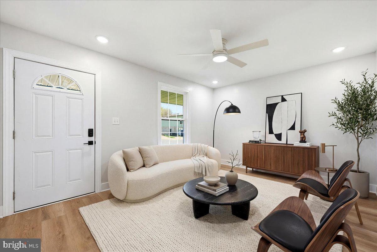 582 Walnut Street photo 48