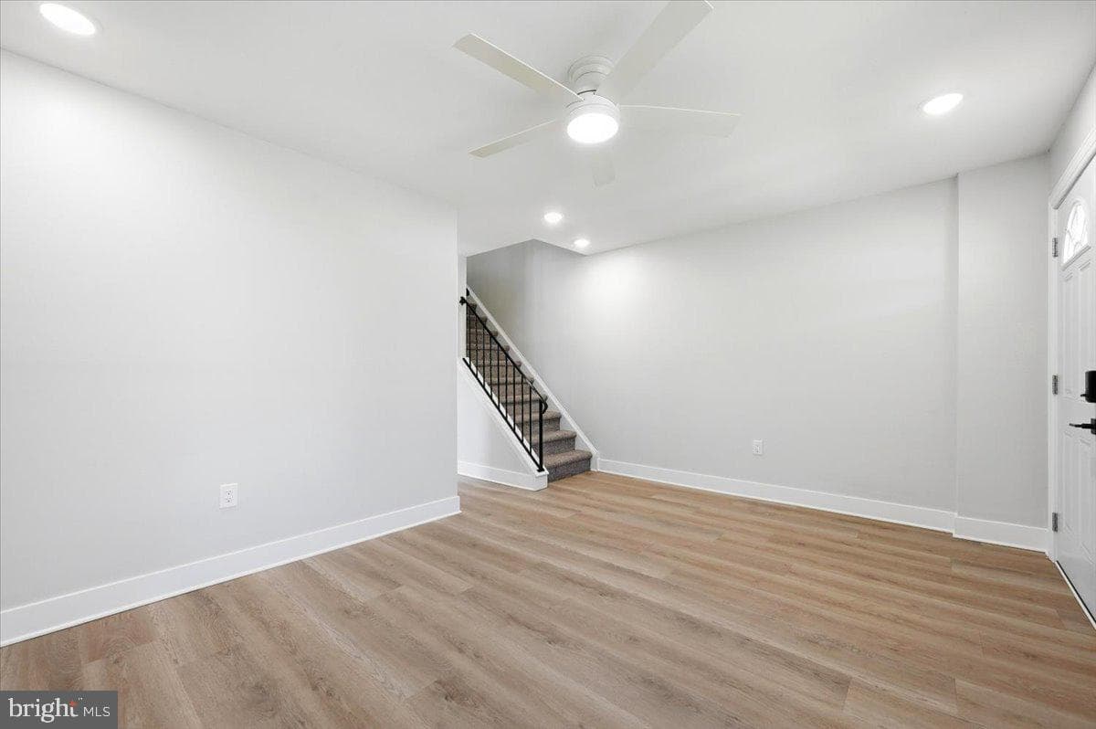 582 Walnut Street photo 6