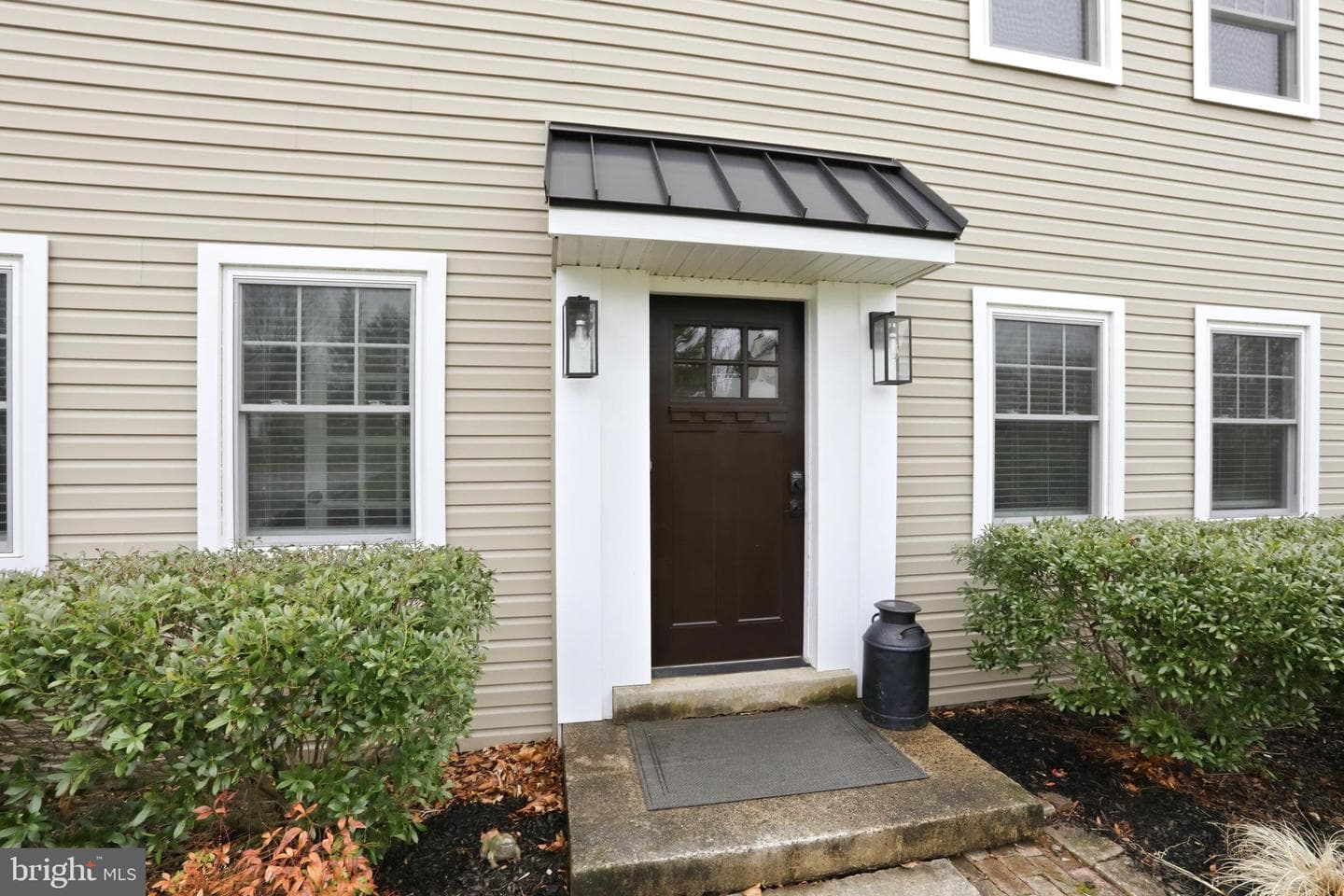 2306 Cassard Circle photo 4