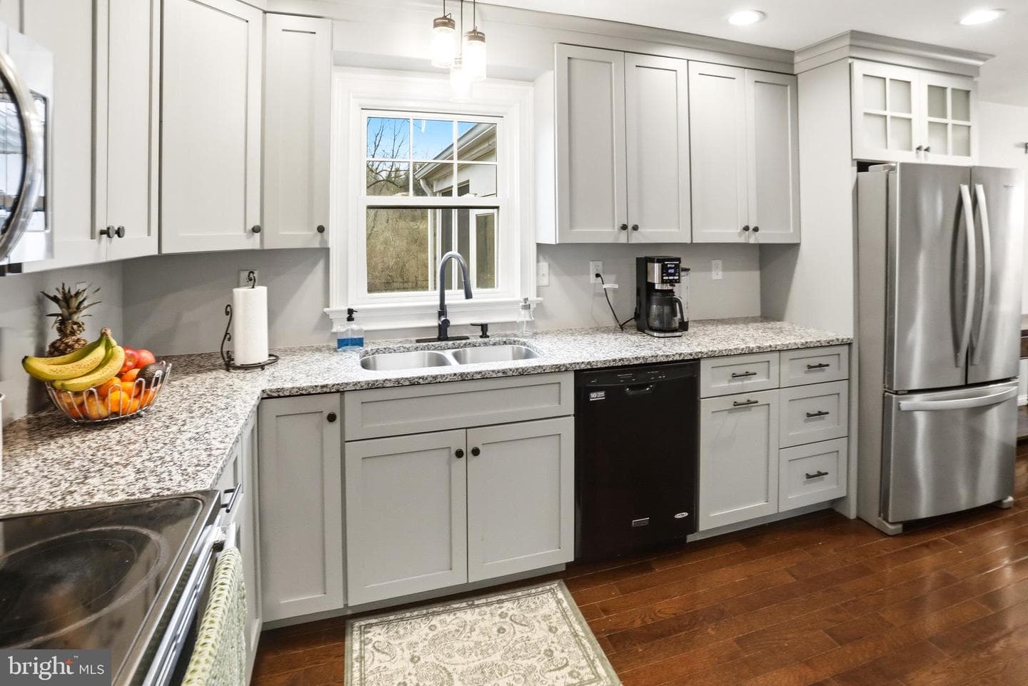 2306 Cassard Circle photo 9