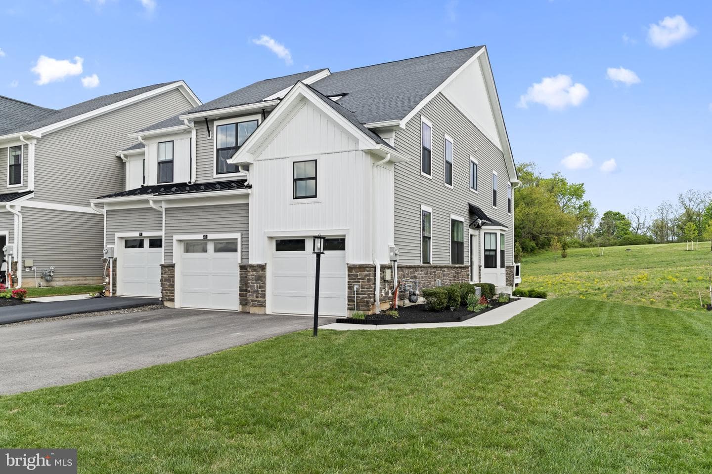 33 Tamarack Circle photo 2