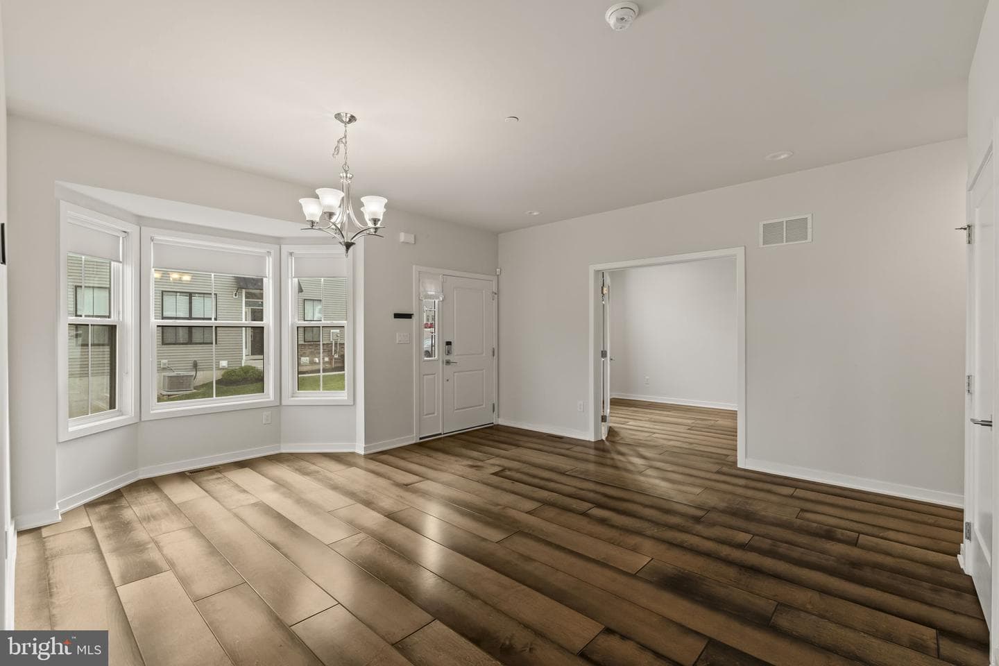 33 Tamarack Circle photo 7