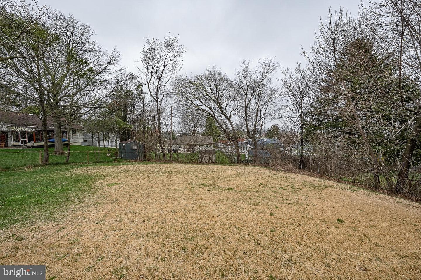 110 Monroe Road photo 25