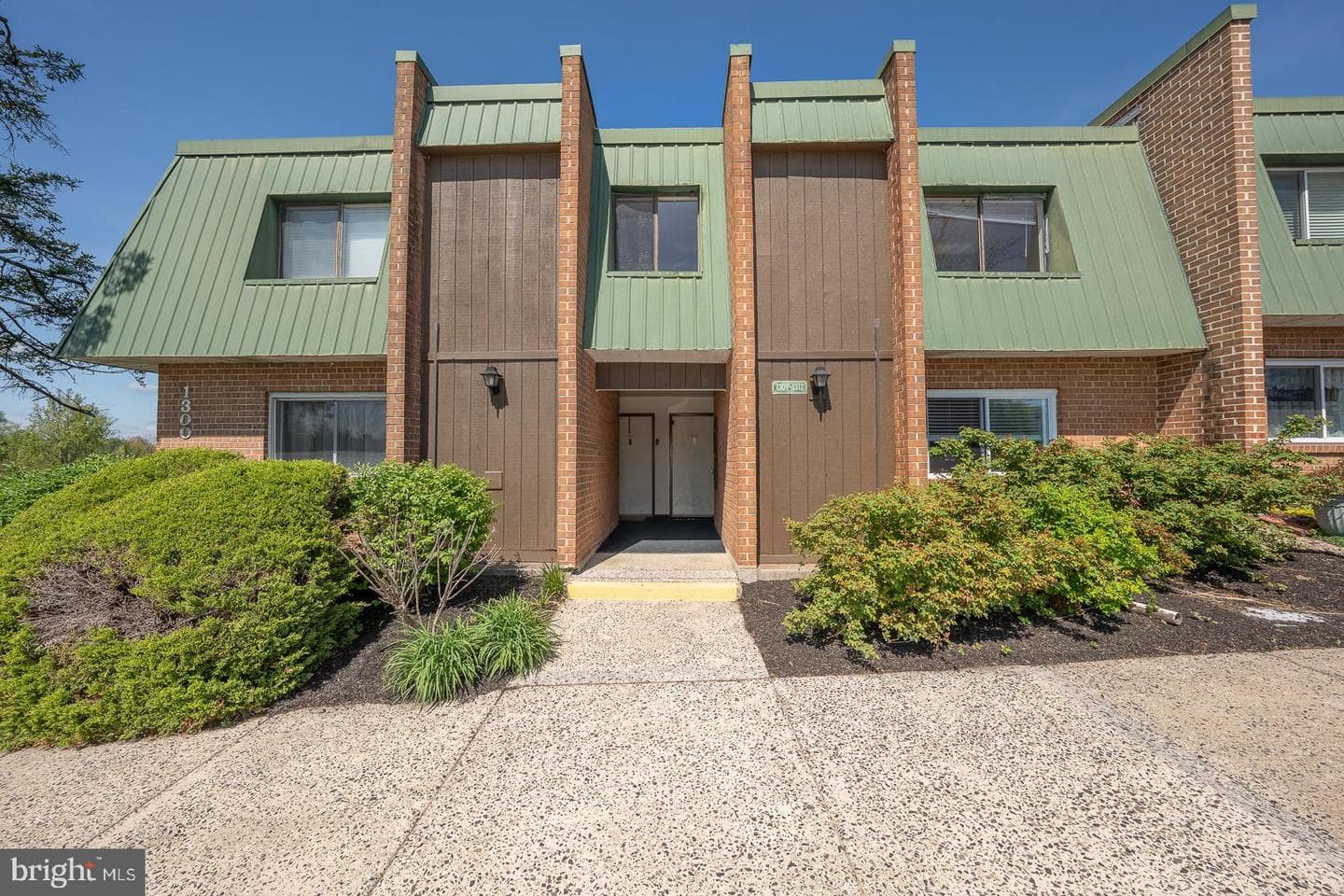 1310 Meadowview Lane #1310
