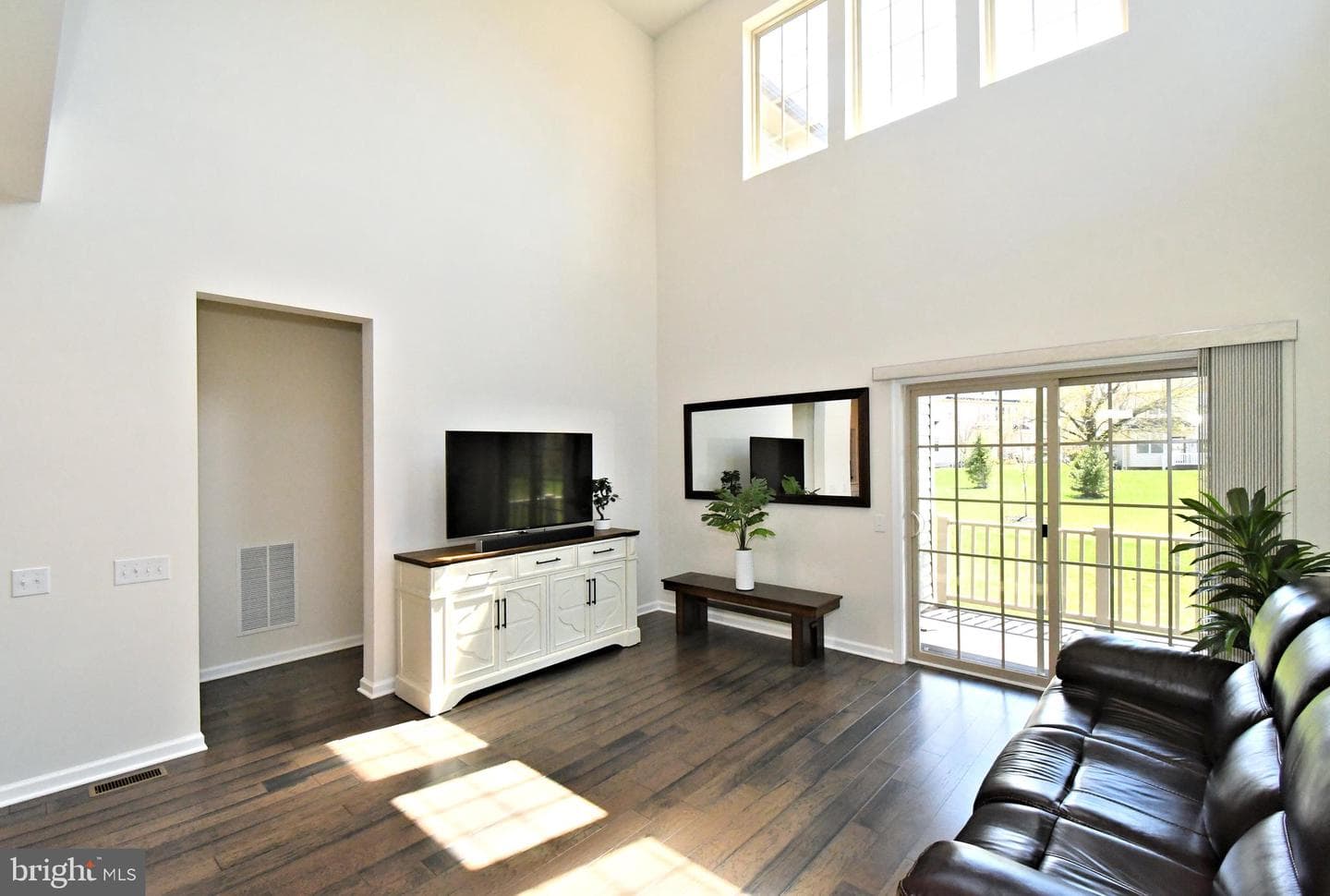 442 Sanctuary Court photo 13
