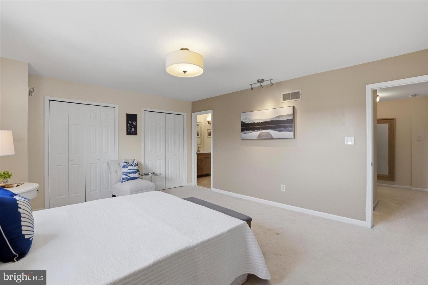 537 Susan Drive photo 15