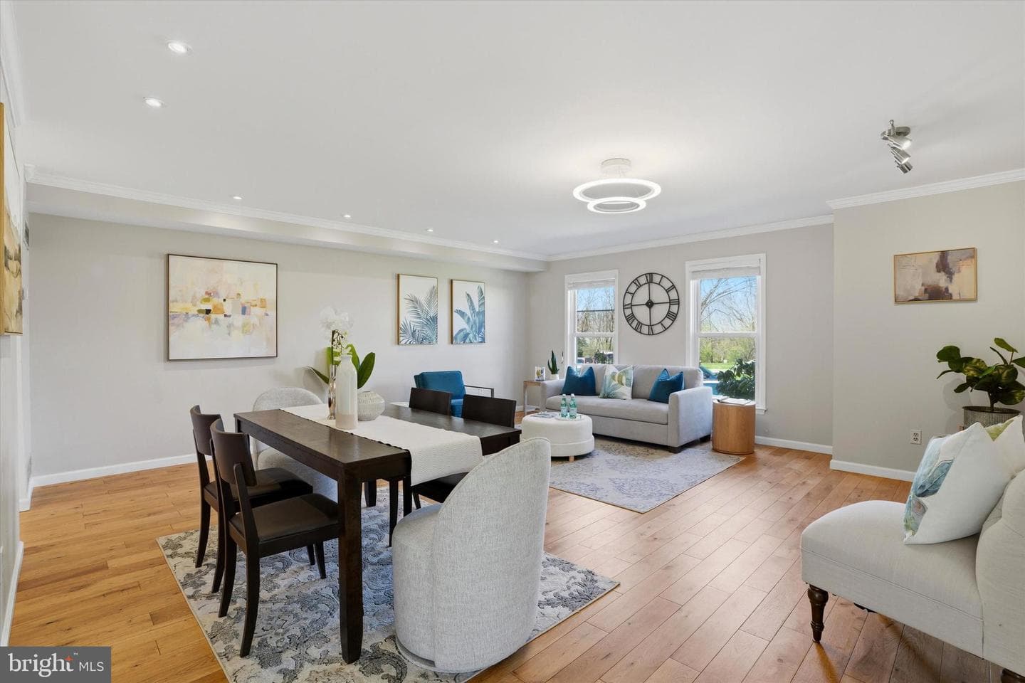 537 Susan Drive photo 6