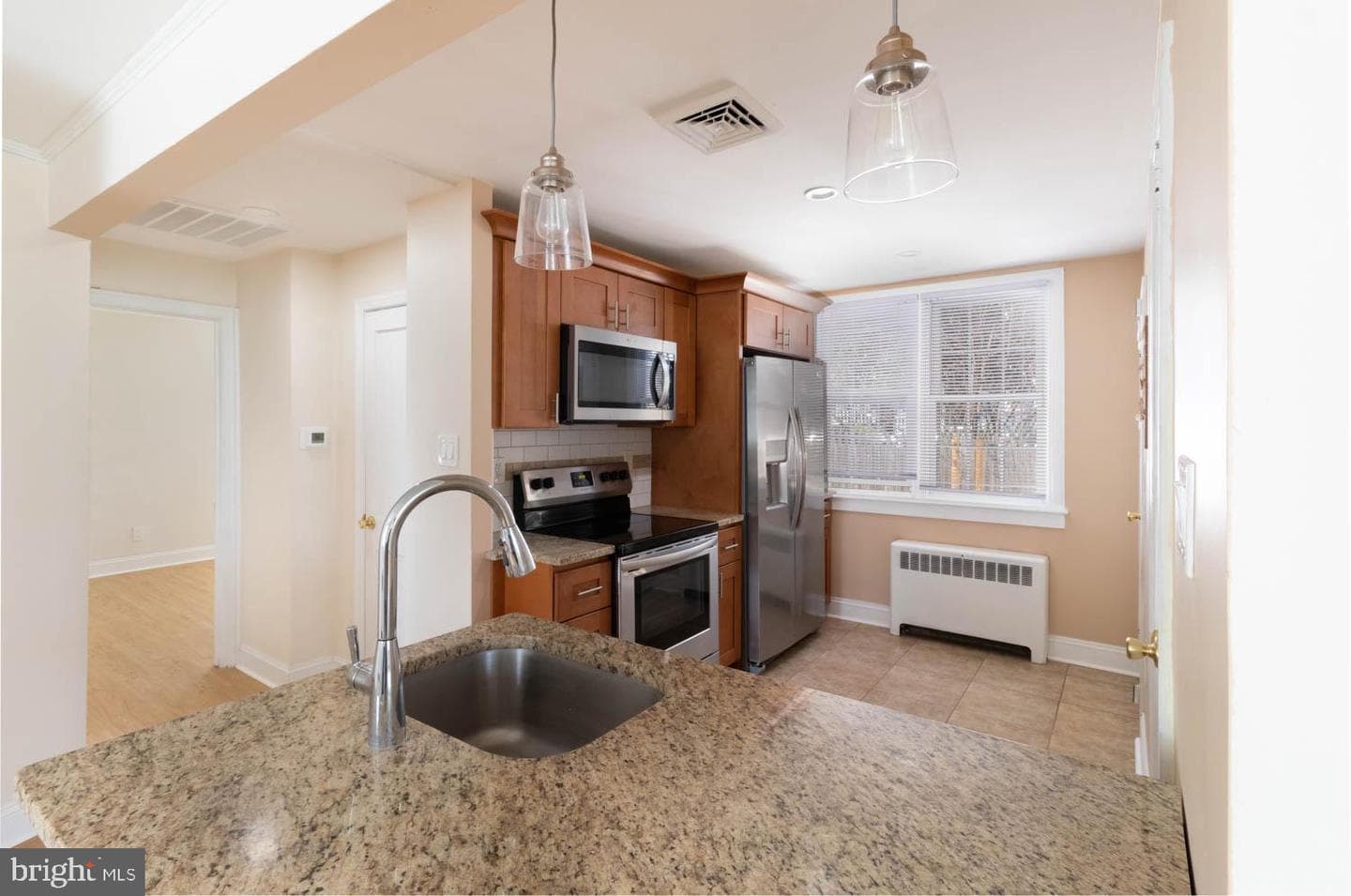 318 Shelmire Street photo 12