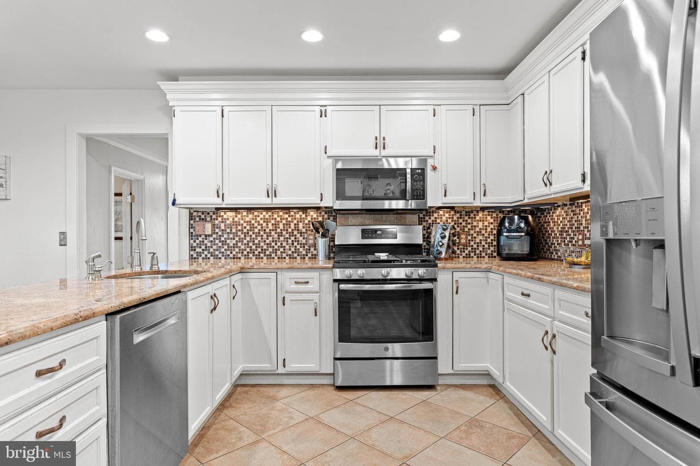 22 Russell Place photo 24